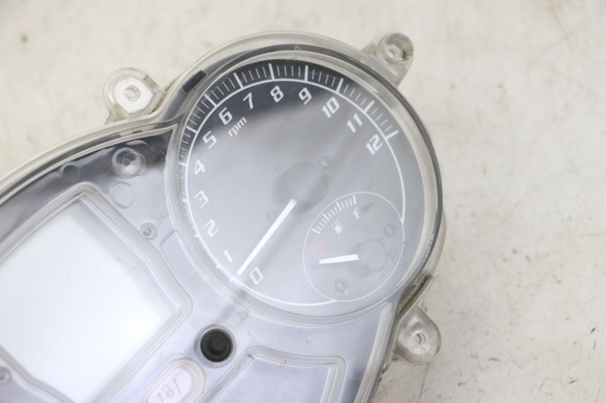 photo de VELOCIMETRO PIAGGIO MP3 LT 300 (2010 - 2016) - Vista general del producto