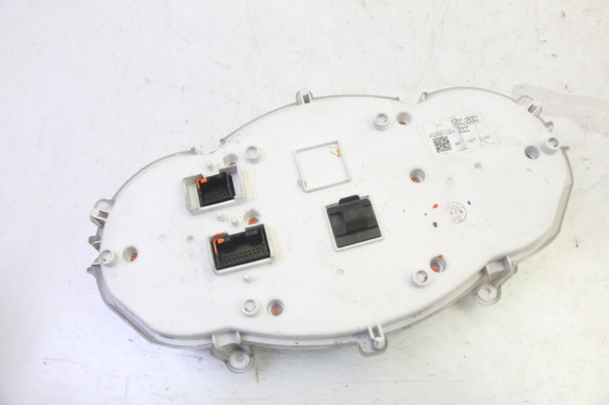 photo de CUENTA KILÓMETROS PIAGGIO MP3 LT 300 (2010 - 2016) - Marcados y referencias originales