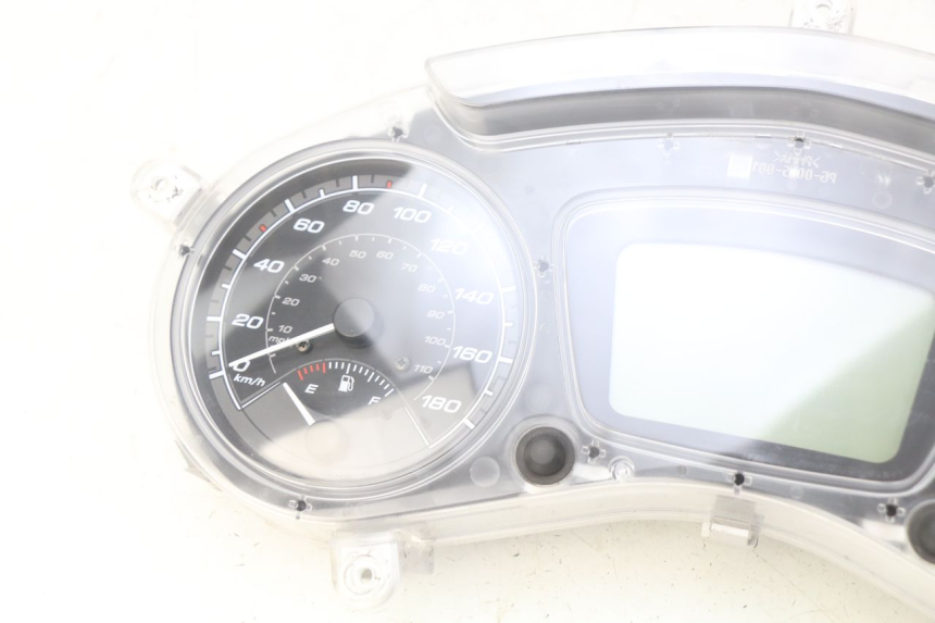 photo de VELOCIMETRO PIAGGIO MP3 500 (2014 - 2017) - Foto de producto adicional