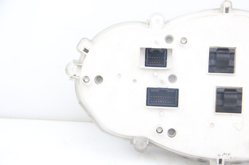 photo de CUENTA KILÓMETROS PIAGGIO MP3 125 (2006 - 2014) - Características distintivas