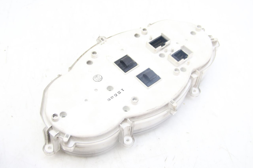 photo de CUENTA KILÓMETROS PIAGGIO MP3 125 (2006 - 2014) - Otra perspectiva