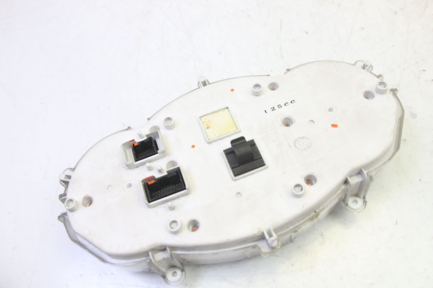 photo de CUENTA KILÓMETROS PIAGGIO MP3 125 (2006 - 2014) - Marcados y referencias originales