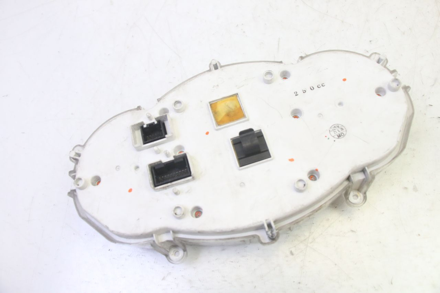 photo de VELOCIMETRO PIAGGIO MP3 RL 250 (2006 - 2010) - Recambio usado revisado