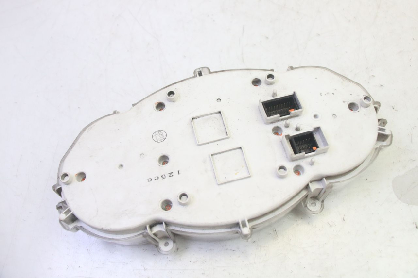 photo de CUENTA KILÓMETROS PIAGGIO MP3 125 (2006 - 2014) - Otra vista del artículo