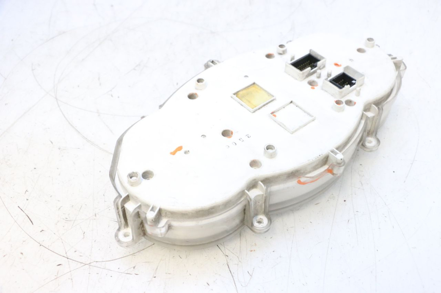 photo de VELOCIMETRO PIAGGIO MP3 RL 250 (2006 - 2010) - Detalle de la pieza