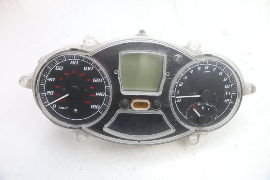 photo de CUENTA KILÓMETROS PIAGGIO MP3 125 (2006 - 2014) - Vista principal