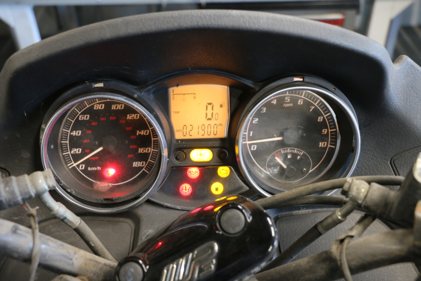 photo de VELOCIMETRO PIAGGIO MP3 500 (2011 - 2015) - Zoom estado de uso
