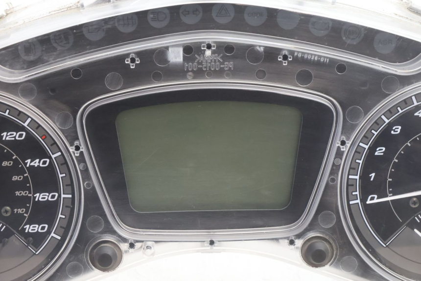 photo de VELOCIMETRO PIAGGIO MP3 500 (2016 - 2018) - Otra perspectiva