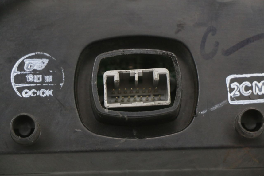 photo de VELOCIMETRO MBK MW TRYPTIK 125 (2014 - 2016) - Estado de la superficie y material