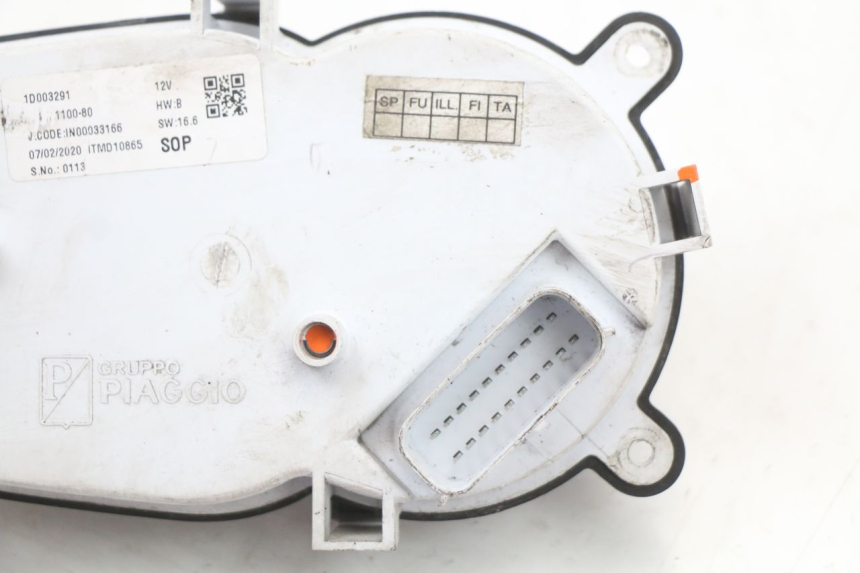 photo de CUENTA KILÓMETROS PIAGGIO NEW TYPHOON 50 (2018 - 2021) - Estado de la superficie y material