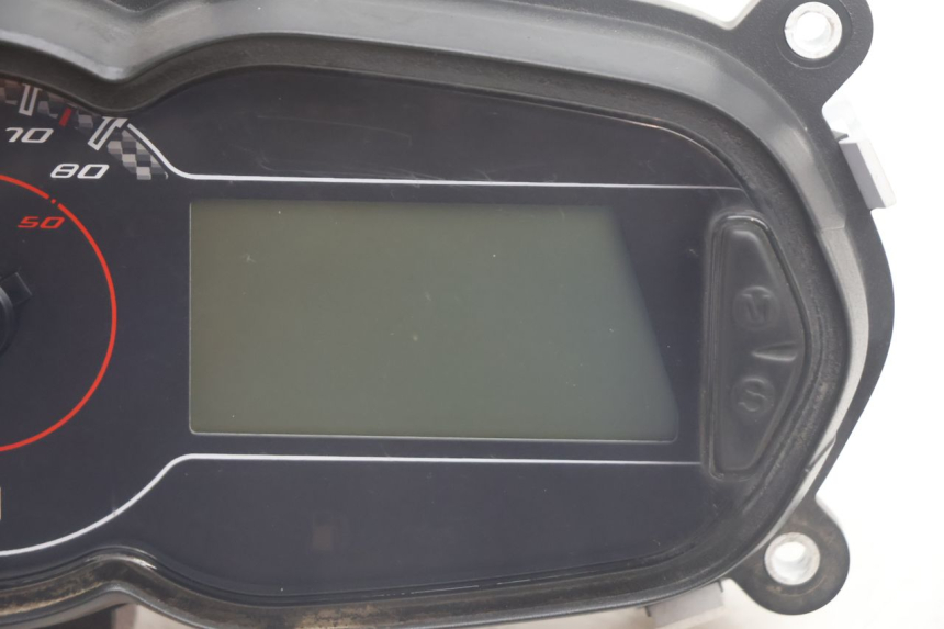 photo de CUENTA KILÓMETROS PIAGGIO NEW TYPHOON 50 (2018 - 2021) - Zoom estado de uso
