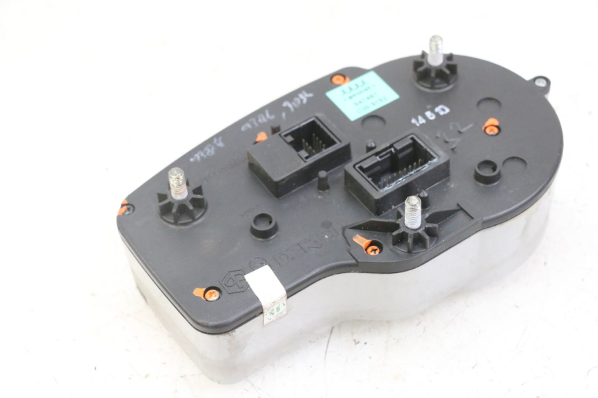 photo de VELOCIMETRO GILERA NEXUS 125 (2009 - 2013) - Detalles de los puntos de fijación