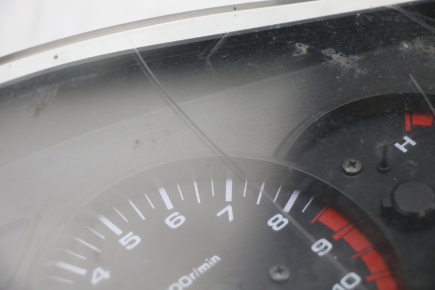 photo de VELOCIMETRO HONDA NTV DEAUVILLE ABS 700 (2007 - 2016) - Detalles de los puntos de fijación