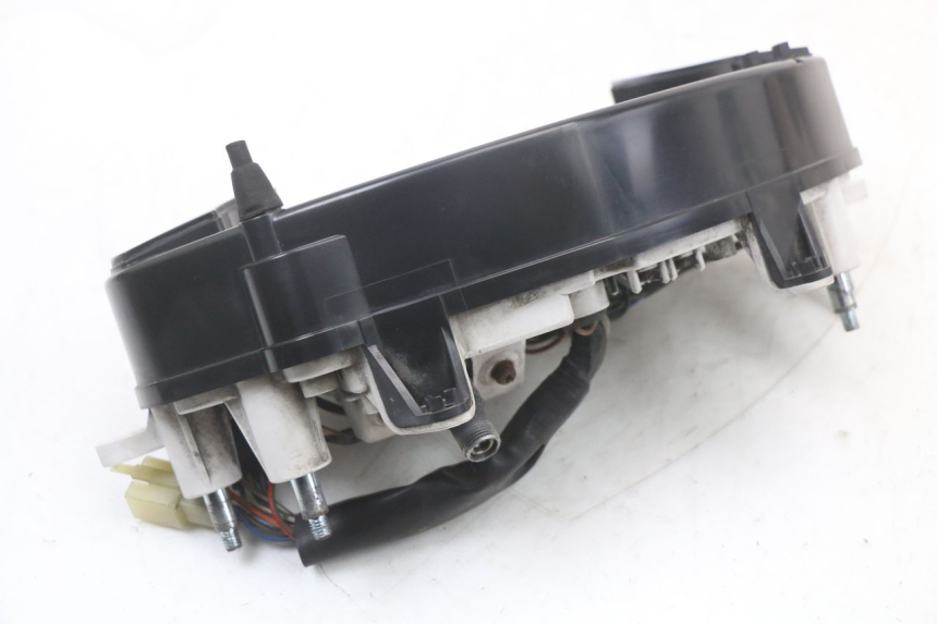 photo de CUENTA KILÓMETROS HONDA NTV DEAUVILLE 650 (1998 - 2001) - Detalles de los puntos de fijación