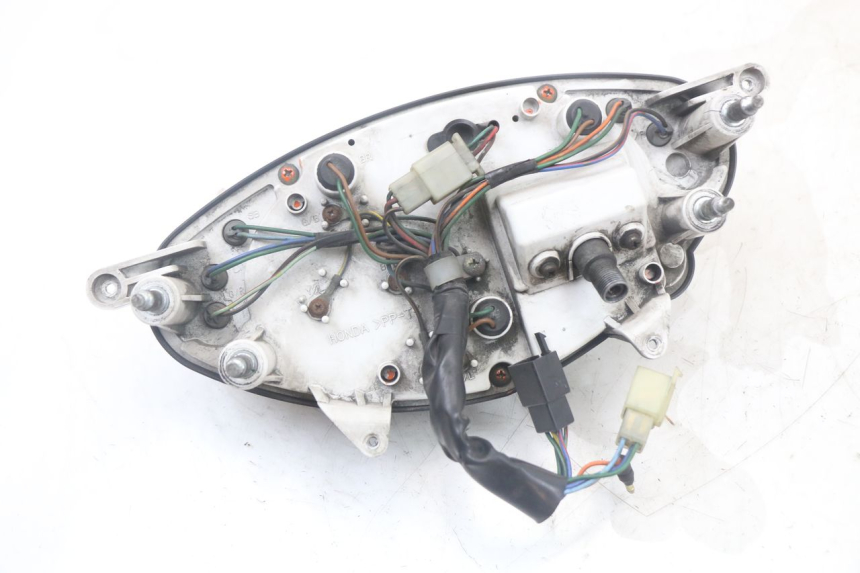 photo de CUENTA KILÓMETROS HONDA NTV DEAUVILLE 650 (1998 - 2001) - Estado de la superficie y material