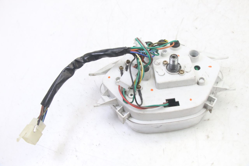 photo de VELOCIMETRO JM MOTORS OLDIES GT 4T 50 (2018 - 2025) - Estado de la superficie y material