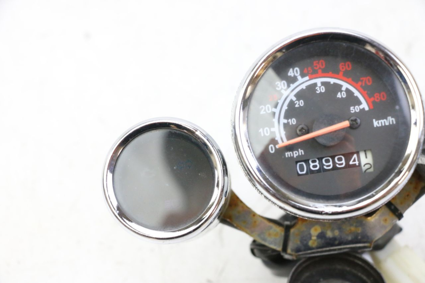 photo de VELOCIMETRO JM MOTORS OLDIES GT 4T 50 (2018 - 2025) - Primer plano técnico