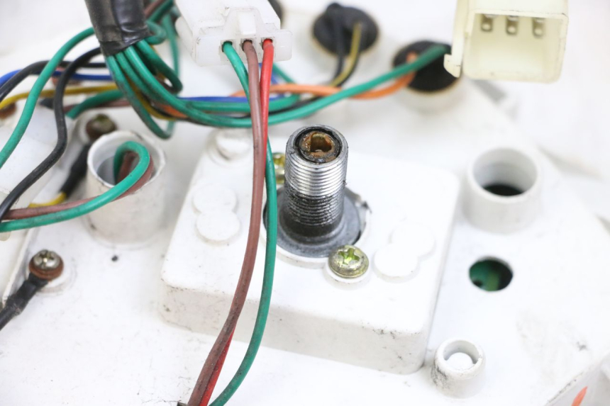 photo de VELOCIMETRO JM MOTORS OLDIES GT 4T 50 (2018 - 2025) - Detalles de los puntos de fijación