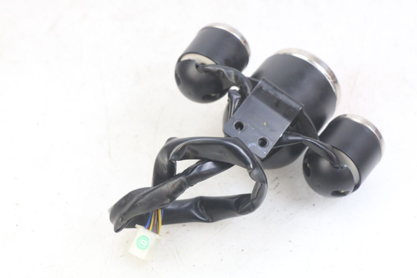 photo de CUENTA KILÓMETROS JM MOTORS OLDIES RS 4T 50 (2021 - 2024) - Primer plano técnico