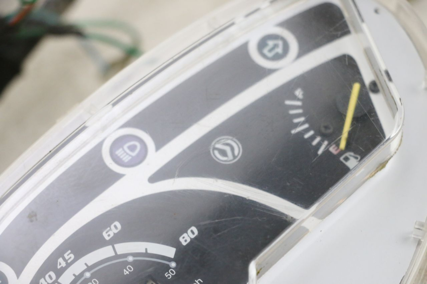 photo de CUENTA KILÓMETROS SYM ORBIT 2 4T 50 (2008 - 2017) - Primer plano técnico