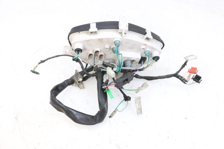 photo de CUENTA KILÓMETROS SYM ORBIT III 3 4T 50 (2018 - 2021) - Enfoque en la estructura