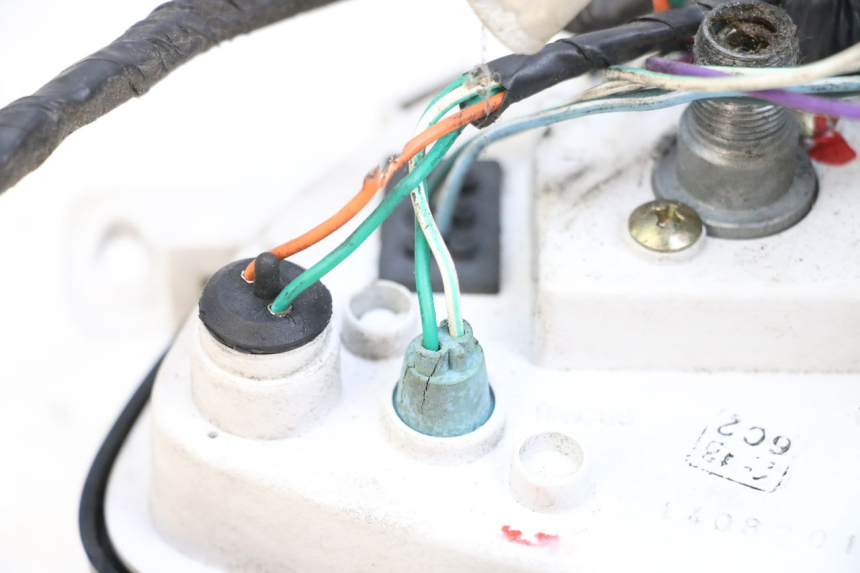 photo de CUENTA KILÓMETROS SYM ORBIT III 3 4T 50 (2018 - 2021) - Detalles de los puntos de fijación