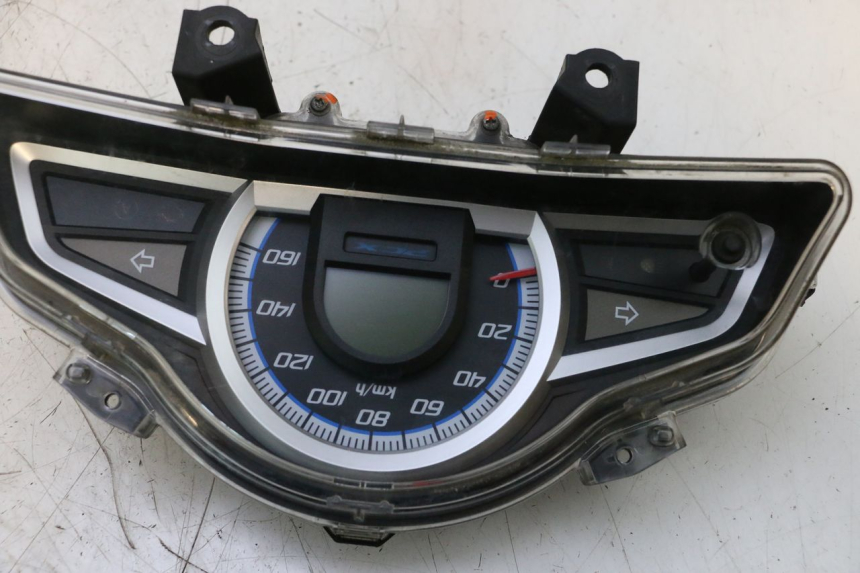 photo de VELOCIMETRO HONDA PCX (JF57/JF64) 125 (2014 - 2018) - Primer plano técnico