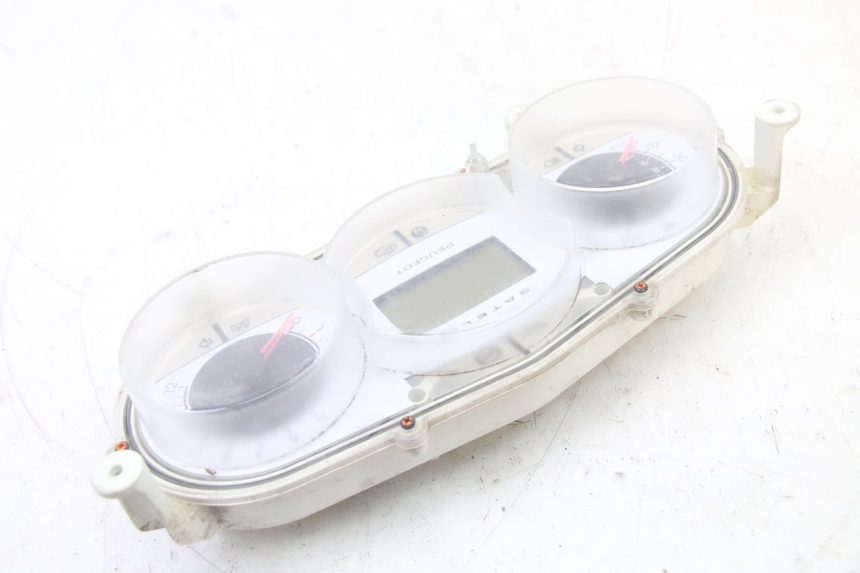 photo de CUENTA KILÓMETROS PEUGEOT SATELIS COMPRESSOR K15 125 (2006 - 2009) - Detalles de los puntos de fijación