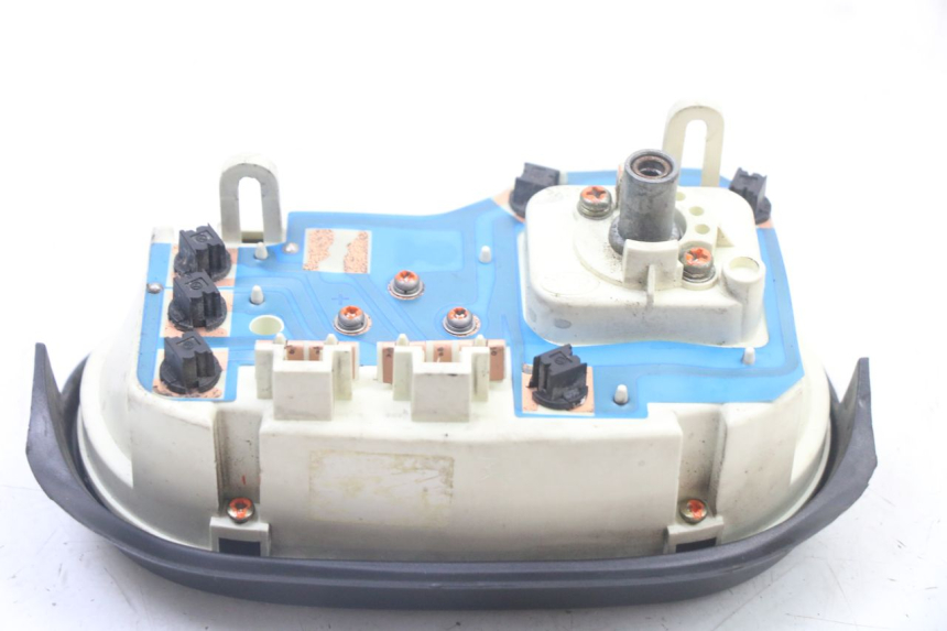 photo de VELOCIMETRO PEUGEOT TREKKER TKR 50 (2005 - 2014) - Detalles de los puntos de fijación