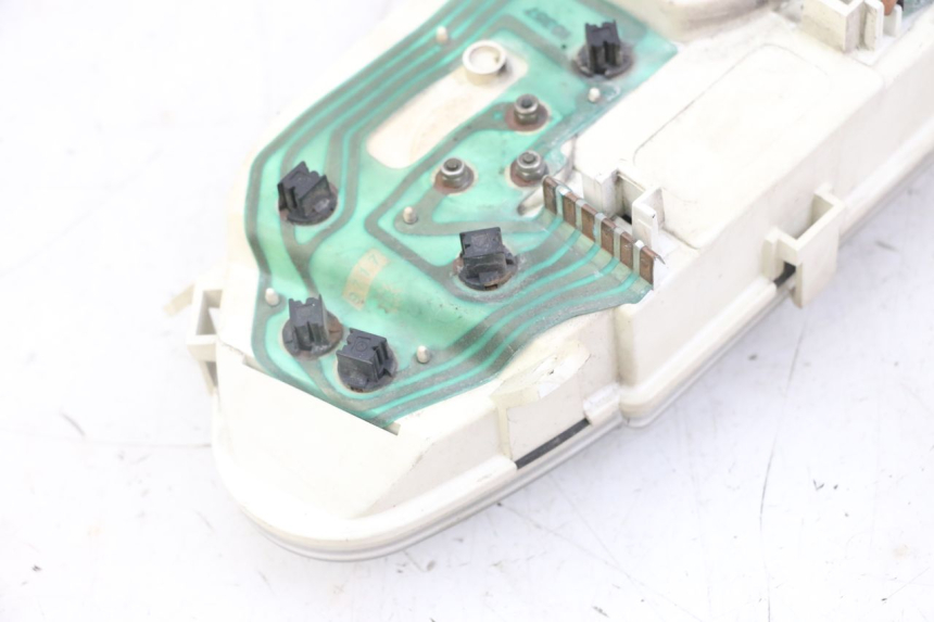 photo de VELOCIMETRO APRILIA RALLY AC 50 (1995 - 2004) - Detalles de los puntos de fijación