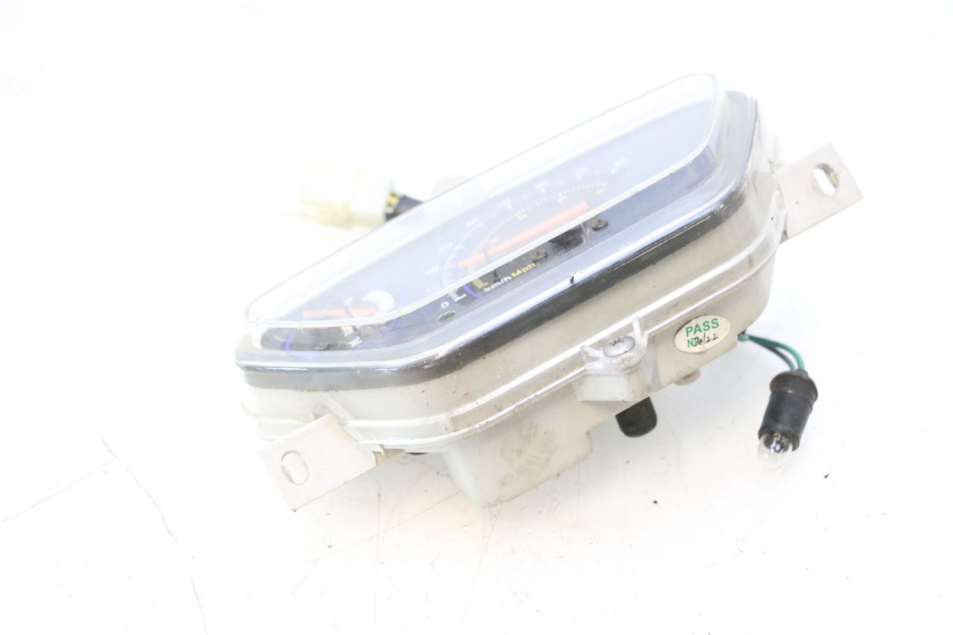 photo de CUENTA KILÓMETROS TNT MOTOR ROMA 10' 2T 50 (2011 - 2018) - Detalles de los puntos de fijación