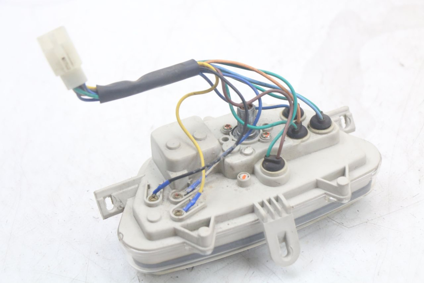 photo de CUENTA KILÓMETROS TNT MOTOR ROMA 10' 4T 50 (2007 - 2018) - Detalles de los puntos de fijación