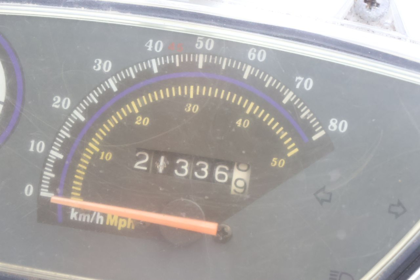photo de CUENTA KILÓMETROS TNT MOTOR ROMA 10' 4T 50 (2007 - 2018) - Zoom estado de uso