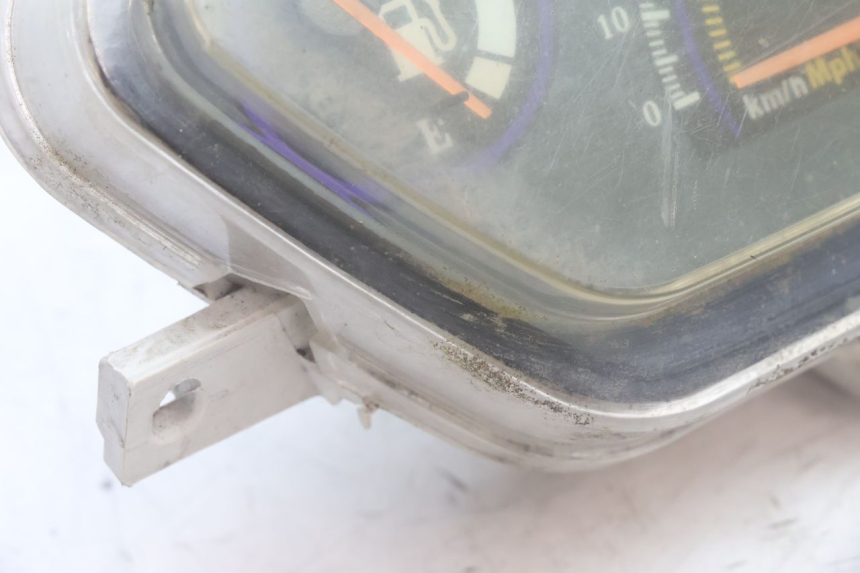 photo de CUENTA KILÓMETROS TNT MOTOR ROMA 10' 4T 50 (2007 - 2018) - Primer plano técnico