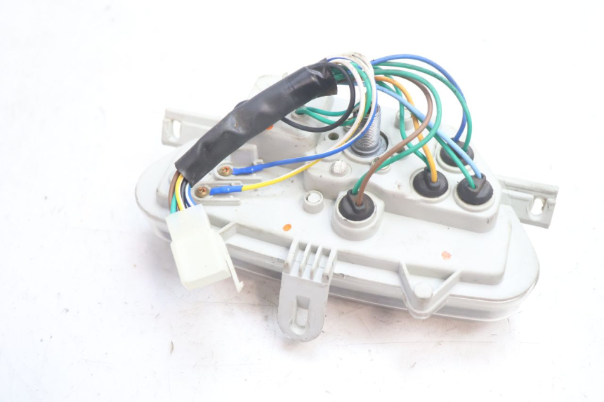 photo de VELOCIMETRO TNT MOTOR ROMA 12' 2T 50 (2007 - 2018) - Detalles de los puntos de fijación