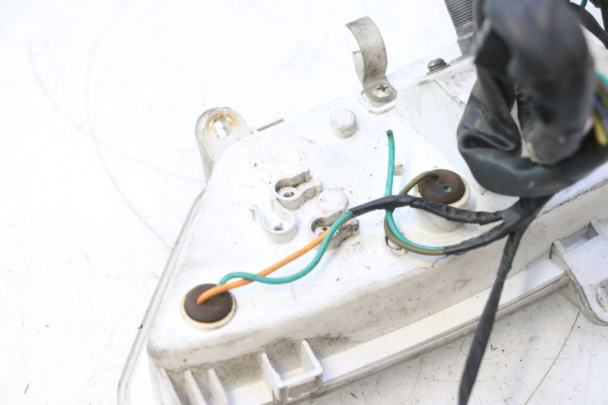 photo de VELOCIMETRO DAELIM S2 125 (2006 - 2007) - Primer plano técnico