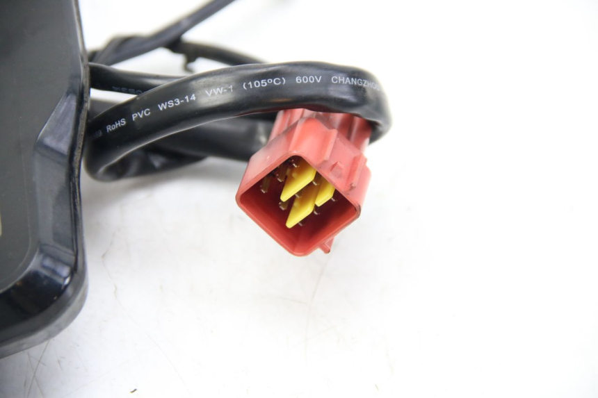 photo de CUENTA KILÓMETROS LVNENG S5 1 (2019 - 2023) - Estado de la superficie y material