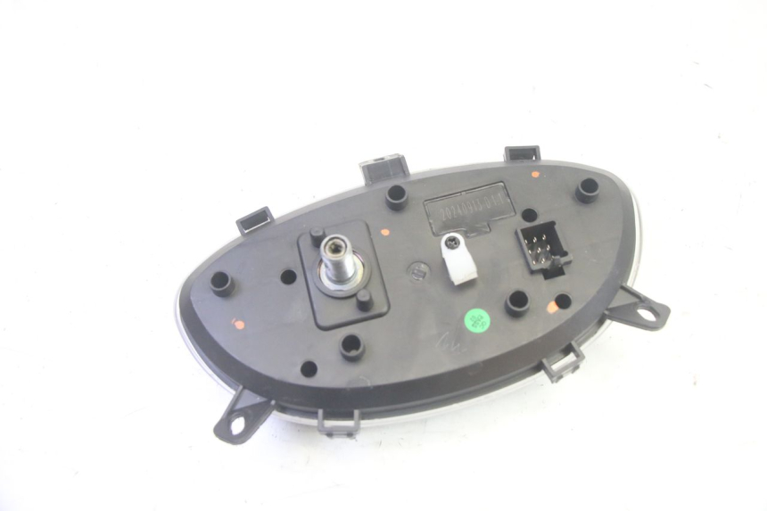 photo de VELOCIMETRO JM MOTORS SANTANA EVO 50 (2024 - 2026) - Detalles de los puntos de fijación