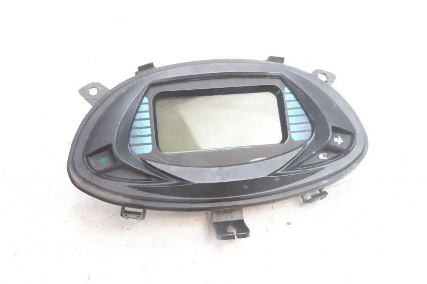 photo de VELOCIMETRO JM MOTORS SANTANA EVO 50 (2024 - 2026) - Primer plano técnico