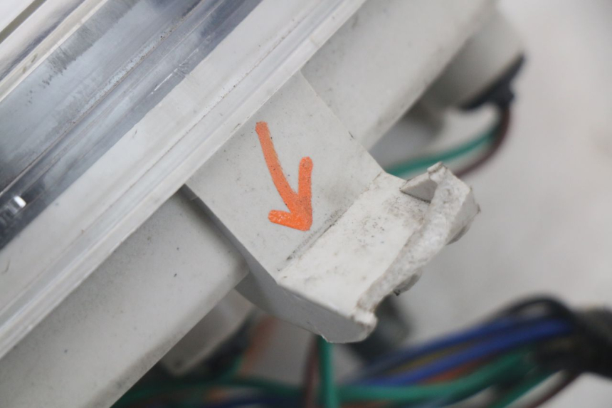 photo de CUENTA KILÓMETROS JM MOTORS SANTANA 50 (2014 - 2023) - Primer plano técnico