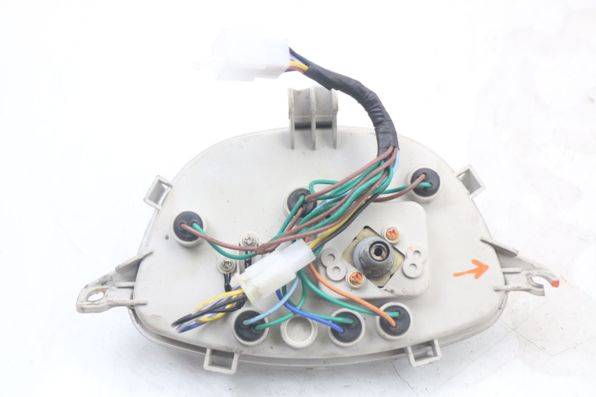 photo de CUENTA KILÓMETROS JM MOTORS SANTANA 50 (2014 - 2023) - Estado de la superficie y material