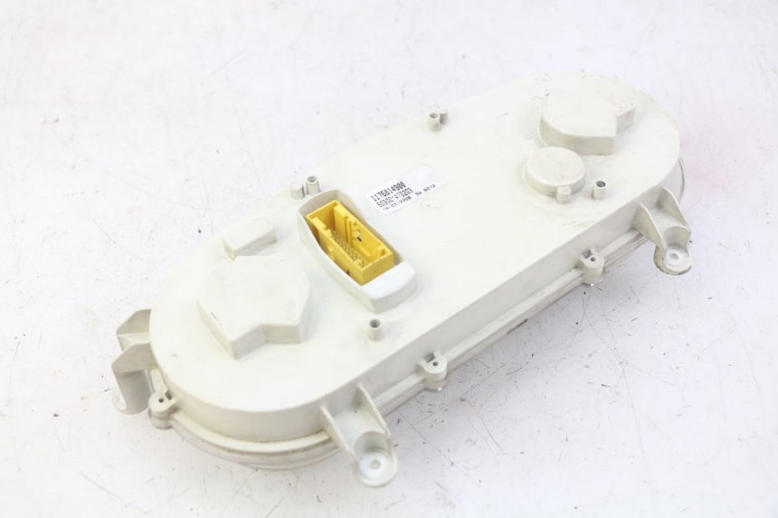 photo de CUENTA KILÓMETROS PEUGEOT SATELIS COMPRESSOR K15 125 (2006 - 2009) - Detalles de los puntos de fijación