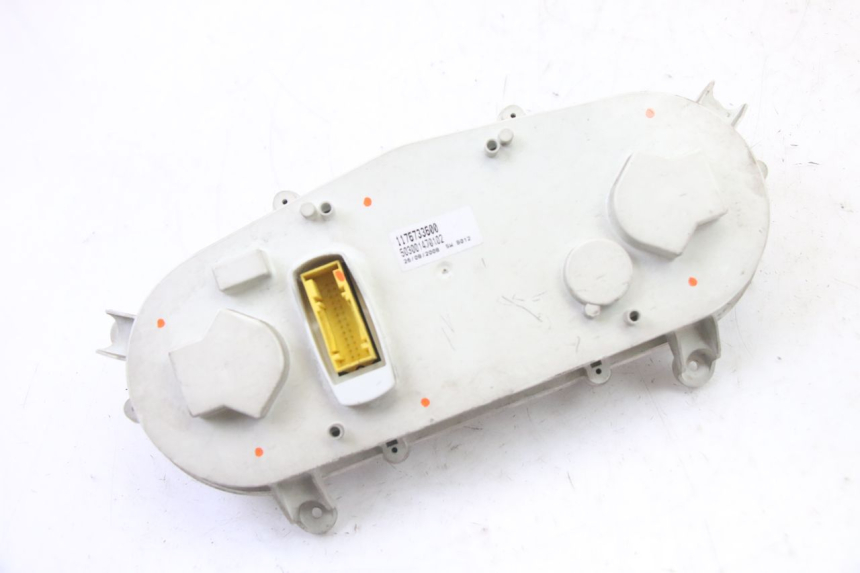 photo de CUENTA KILÓMETROS PEUGEOT SATELIS COMPRESSOR K15 125 (2006 - 2009) - Estado de la superficie y material