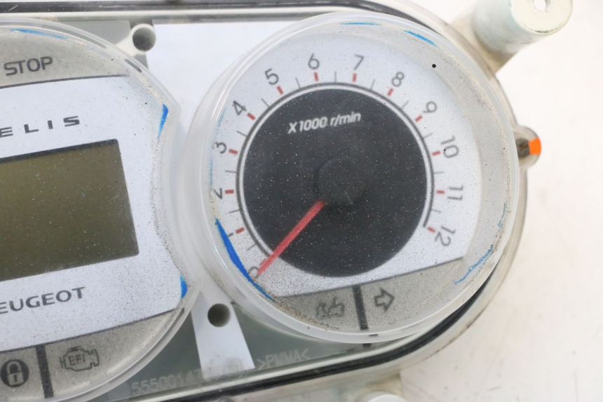 photo de CUENTA KILÓMETROS PEUGEOT SATELIS COMPRESSOR K15 125 (2006 - 2009) - Ángulo de visión alternativo
