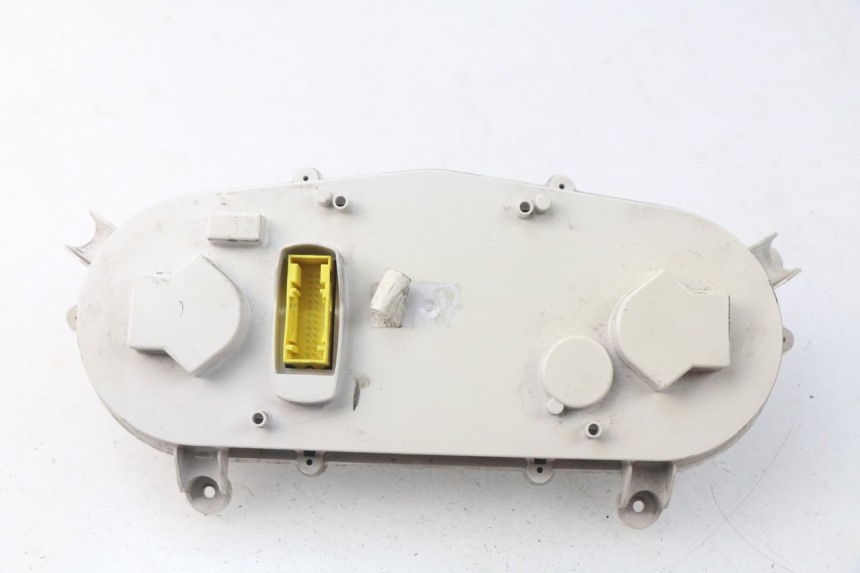 photo de VELOCIMETRO PEUGEOT SATELIS 300 (2012 - 2015) - Detalles de los puntos de fijación