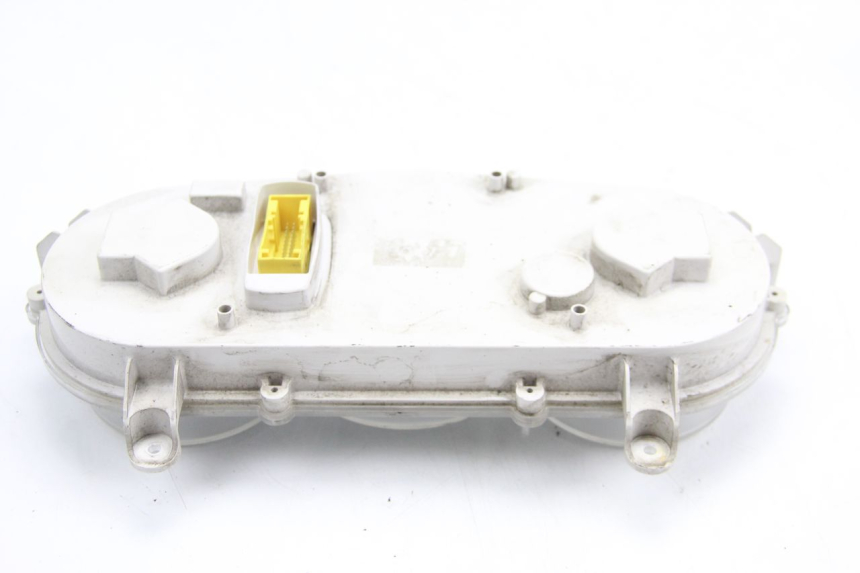 photo de CUENTA KILÓMETROS PEUGEOT SATELIS 125 (2006 - 2009) - Primer plano técnico