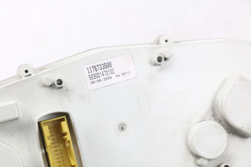 photo de CUENTA KILÓMETROS PEUGEOT SATELIS 125 (2006 - 2009) - Zoom estado de uso