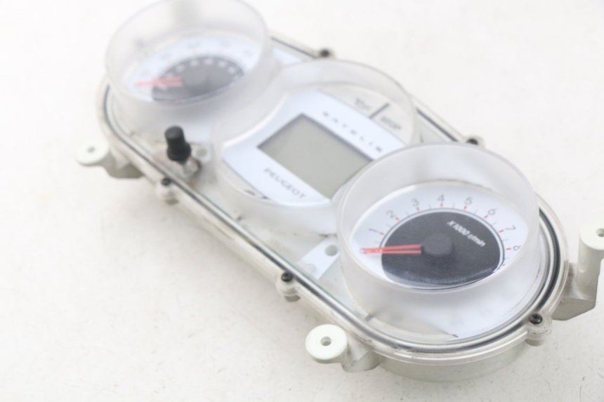 photo de CUENTA KILÓMETROS PEUGEOT SATELIS 125 (2006 - 2009) - Otra perspectiva