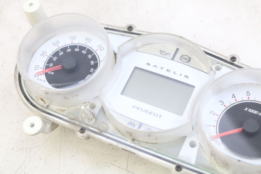 photo de CUENTA KILÓMETROS PEUGEOT SATELIS 125 (2006 - 2009) - Zoom estado de uso