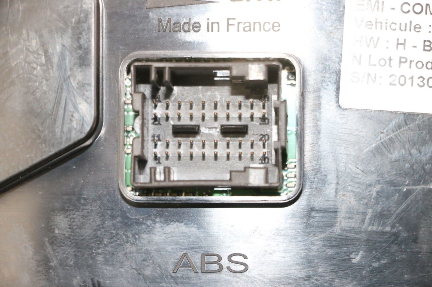 photo de VELOCIMETRO PEUGEOT SATELIS 125 (2013 - 2018) - Vista general del producto